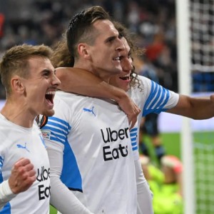  科隆主场遭遇顽强抵抗，补时绝平保留希望